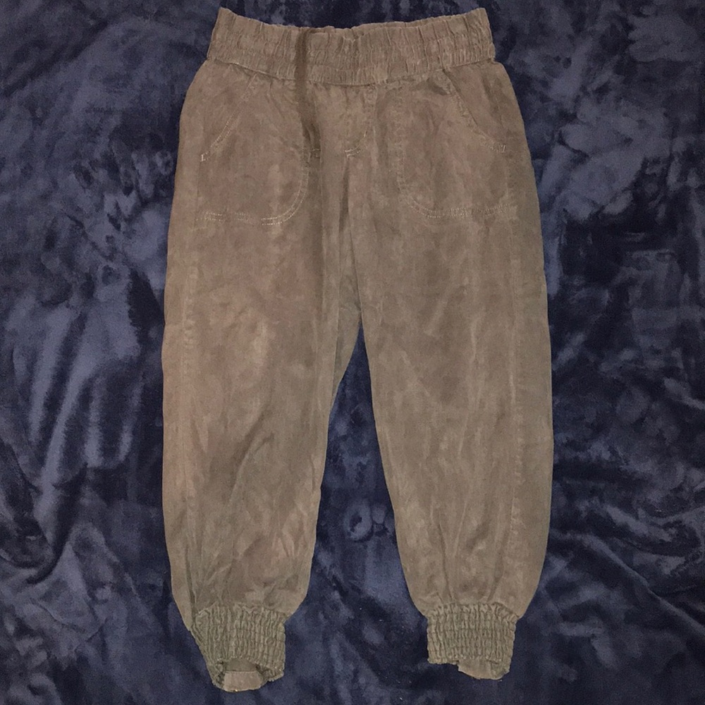 Athleta Crop jogger pants